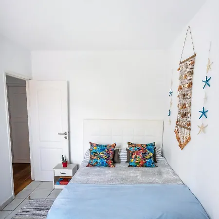 Spacious 3 Bedroom In Puerto De Santiago. Walk To The Beach. Fast Wifi, Netflix, Workstation. * 圣地亚哥港